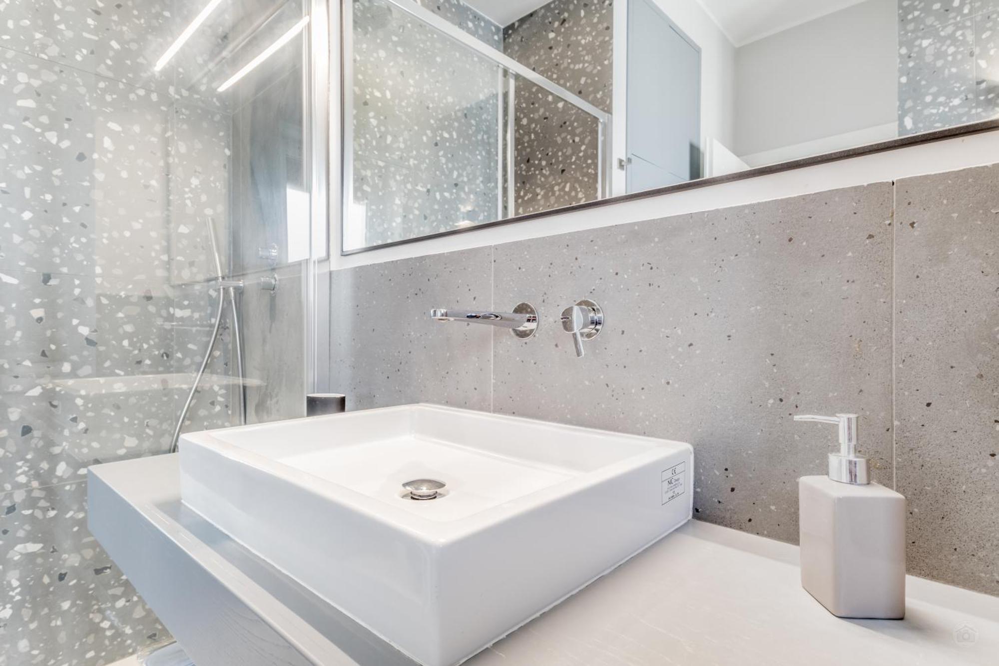 Ferienwohnung L'Attico Con Terrazza In Corso Francia Rom Exterior foto