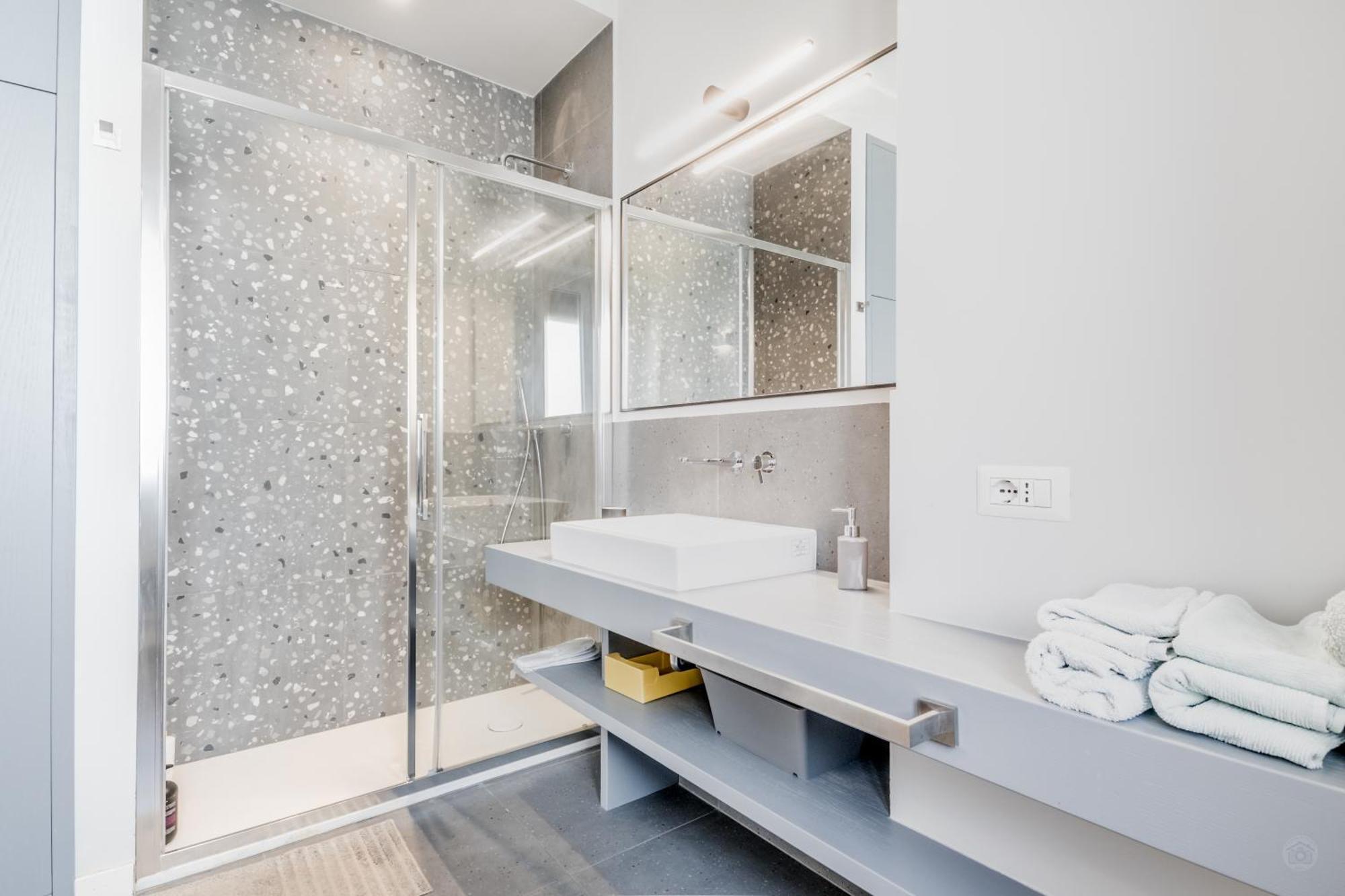 Ferienwohnung L'Attico Con Terrazza In Corso Francia Rom Exterior foto